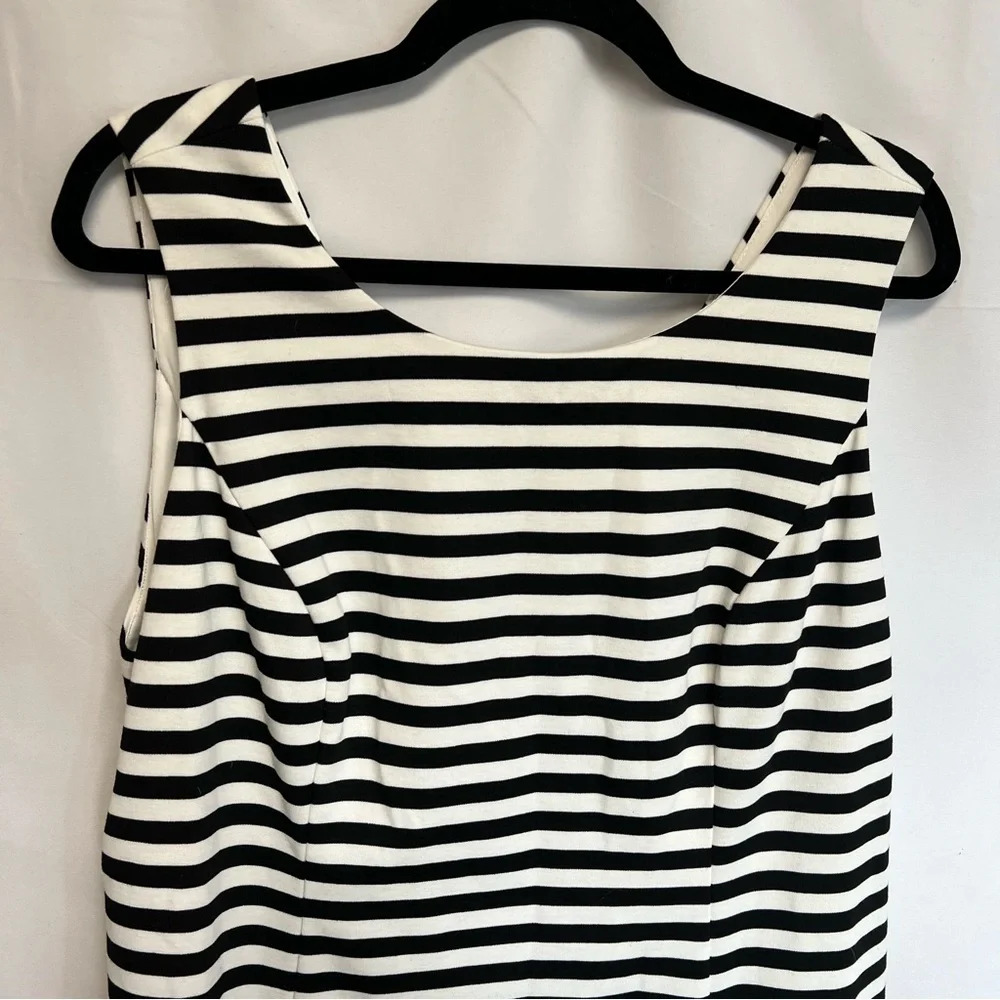 Vince Camuto Sleeveless Knit Sheath Dress Black & White Stripes Size 14W - Picture 3 of 11